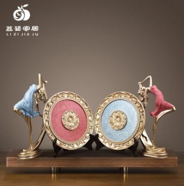 創(chuàng)意工藝品擺件 歐式舞女人物梳妝臺(tái)樹(shù)脂擺件